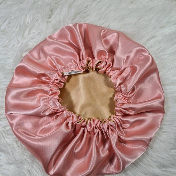 Bonnet rose réversible en satin Perfect Fit | Satin élastiqué, bonnet de nuit, foulard. Sommeil nocturne, Coiffure protectrice,