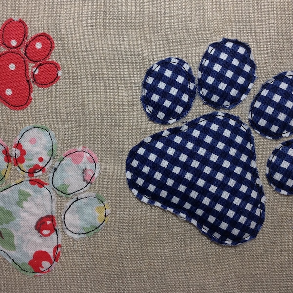 Raw Edge Applique Design 'Dog Paw Prints'