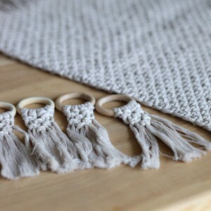 Conjunto de caja de regalo Tablescape hecho a mano, anillos de servilleta Macrame