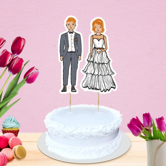 Items similar to Bride and Groom wedding cake topper- Personalized ...