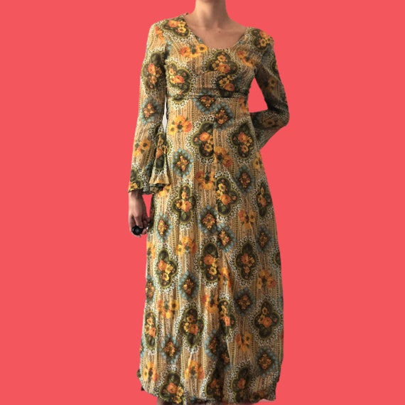 70’s floral maxi dress