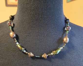 Treska Vintage Brand 2000s Beautiful Beaded Glass Dark Green, Copper, and Purple Necklace