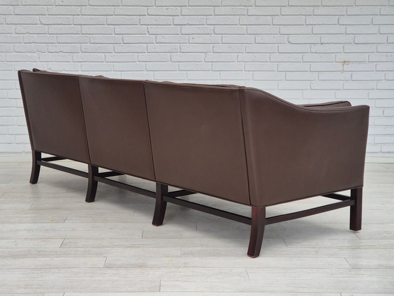 1970s, Danish design by Georg Thams for Grant Møbelfabrik, 3 seater sofa in original condition. zdjęcie 5