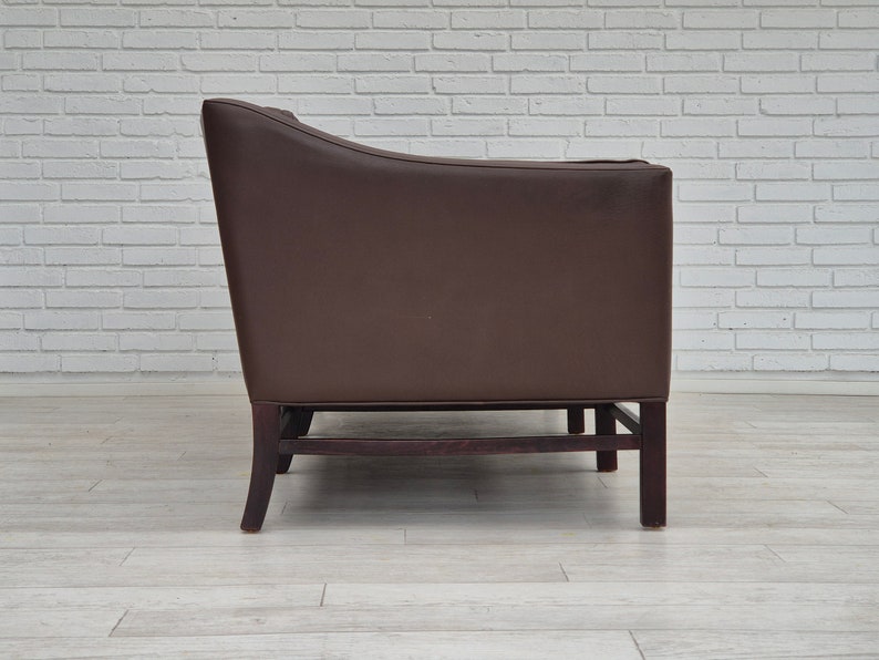 1970s, Danish design by Georg Thams for Grant Møbelfabrik, 3 seater sofa in original condition. zdjęcie 3