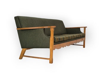 1970er Jahre, dänisches 4-Sitzer-Sofa, originaler, sehr guter Zustand, Wolle, Eichenholz.