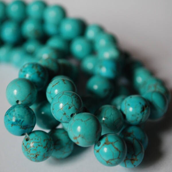 High Quality Turquoise (dyed) Semi-precious Gemstone Round Beads - 4m…
