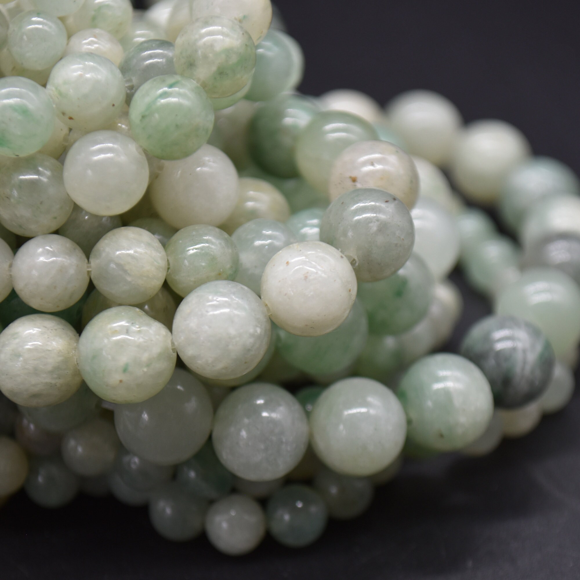 Nickelfreie Halskette 8/10/12mm Grün Jade Weiß Keshi Barock Perle