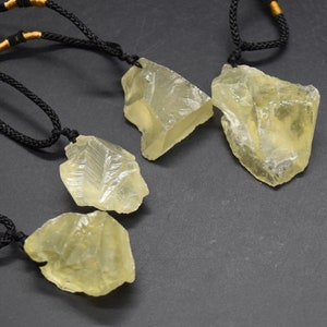 Roher Zitronen Gelber Quarz Edelstein Anhänger - Nugget - 2.5 cm - 4 cm