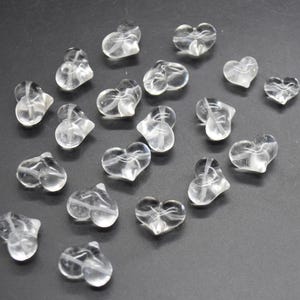 Kristall klarer Quarz Puffy geschnitztes Herz Anhänger, Charm Bead - 1,3 cm oder 1,7 cm - 1 Count