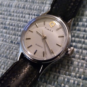 Timex &quot;Q&quot; Quartz Ladies, Vintage Tropic Band