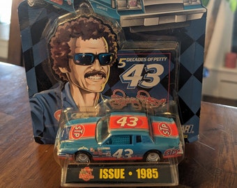 Limited Edition Racing Champions Richard Petty 1:64 Nascar Replica