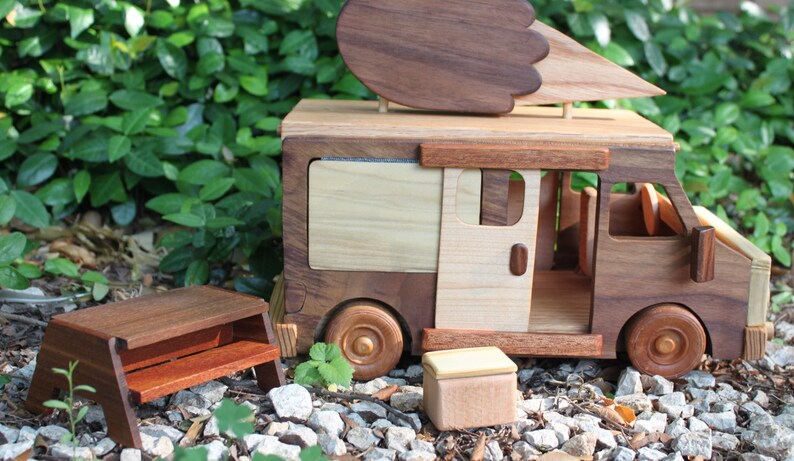 wooden ice cream truck
