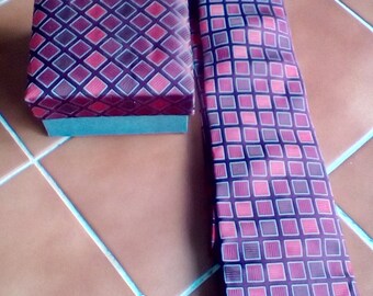 Harrods of Knightsbridge All Silk handmade tie in box