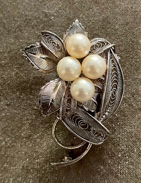 Vintage Mid Century Japan Silver Filigree Genuine Pearl Brooch 