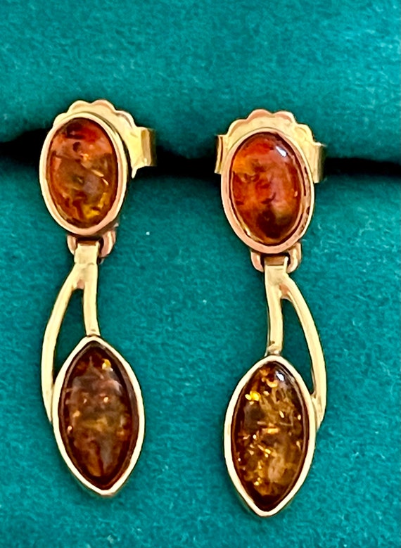 14K 585 Yellow Gold Baltic Amber Dangling Pierced… - image 2