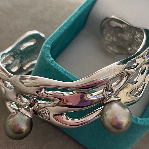 Gorgeous TAHIZEA Rhodium Plated Sterling Silver UMETE Tahitian Pearl Cuff Bracelet