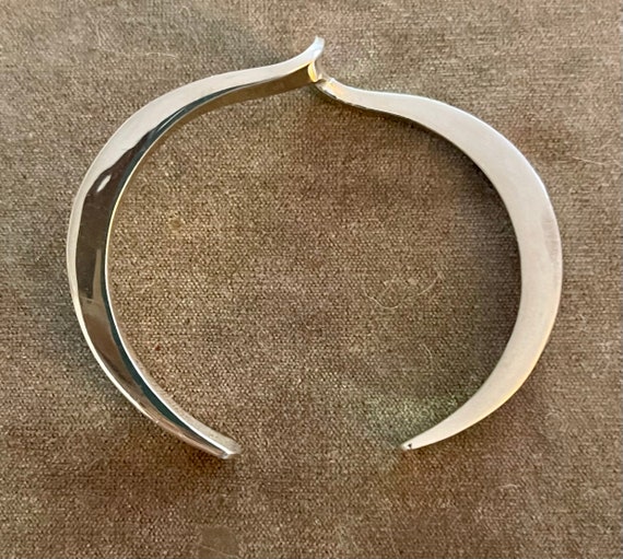 Solid Sterling Single Twist Cuff Bracelet - image 6