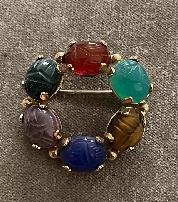 Vintage Burt Cassell 1/20th 12K Semi Precious Scarab Stone Brooch