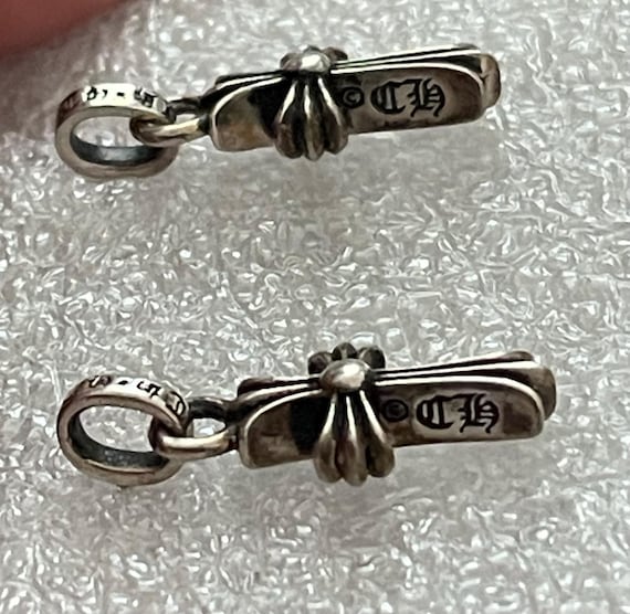 Chrome Hearts 925シルバー チャーム 2004 Vintage 2004 Chrome Hearts Baby Fat Sterling Cross Dangling