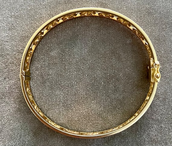 Vintage Solid 14K Elephant Hinged Bangle Bracelet - image 8