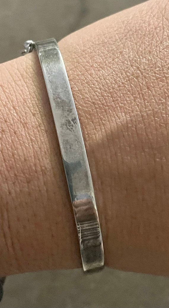 Vintage Solid Sterling Silver Hinged Bangle Bracel