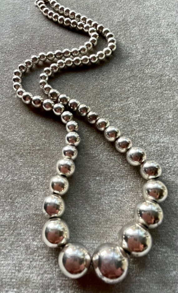 sterling graduated bead necklace - Gem