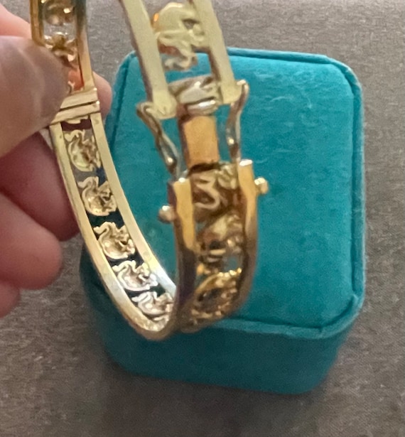 Vintage Solid 14K Elephant Hinged Bangle Bracelet - image 6