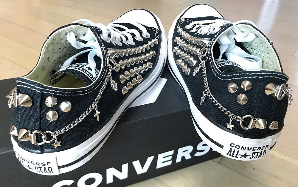 Genuine CONVERSE All-star Low-top Studed Chain&skull