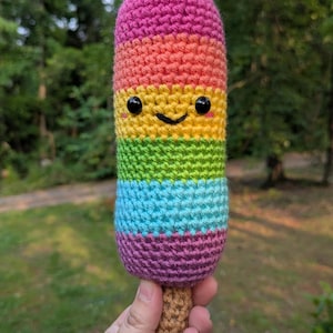 Rainbow Popsicle Crochet Plush – Colorful Amigurumi Ice Pop – Handmade Summer Toy – Cute Rainbow Decor – Stuffed Popsicle Gift
