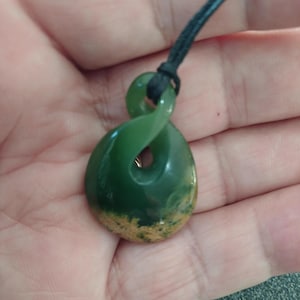 ピコルア スパイラル カーネリアンペンダント pikoruaマオリ族NZ Pounamu Pikorua - Etsy