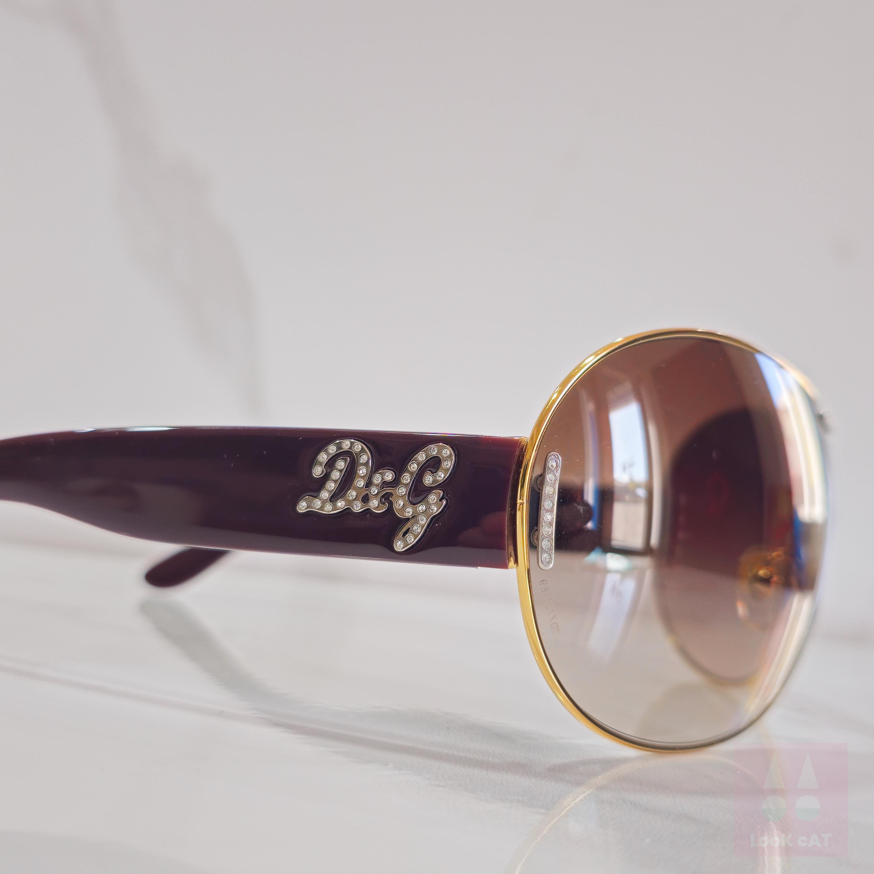 Vintage Dolce & Gabbana Vintage Logo Shield Sunglasses Women OS Black Gold Dolce & Gabbana 2024 BR – Vintage Frames Company main image 4