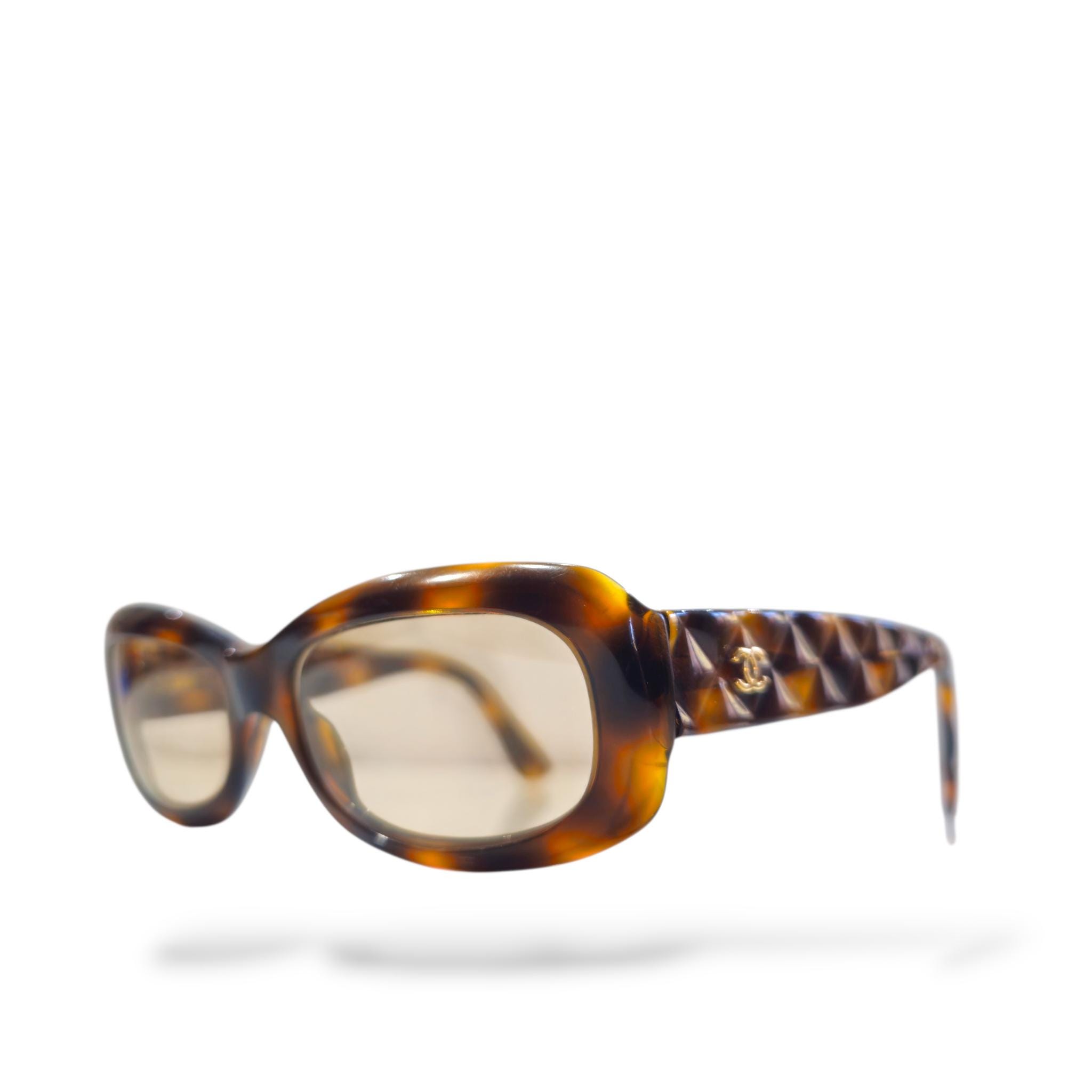 Chanel vintage sunglasses - Etsy 日本