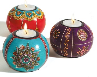 Mango Wood Tealight Holder pintado a mano / Decoraciones navideñas éticas