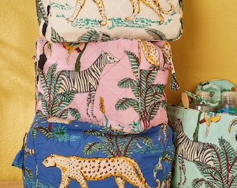 Jungle Print Toiletry bag | Large material storage bag with zip