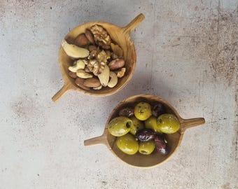 Hand Carved Olive Wood Snack Bowl: Kenyan Sustainable Serving Dish