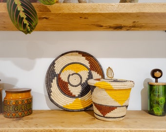 Lidded Storage basket and matching trivet, sustainable woven storage basket with triangle pattern and sturdy woven trivet