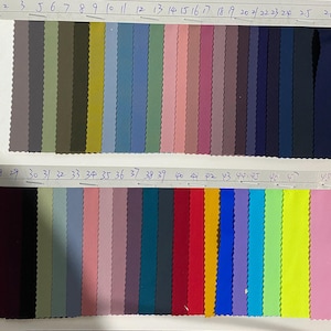 48 enfärgade 4 stretchväggar dubbelborstad 80 nylon 20 spandex Vikt 210 gsm Tjockleksidéer för badkläder, danskläder, balett, pris per meter