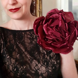 Big burgundy brooch,  Dark red flower brooch, Burgundy corsage, Oversized brooch, Shoulder corsage, Large fabric brooch, Silk flower brooch