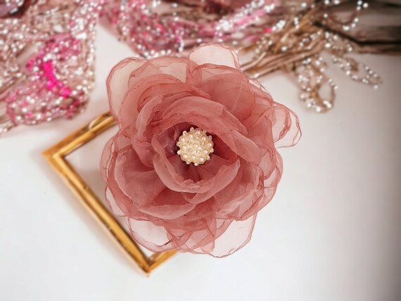 Large Flower Brooch, Oversized Flower Pin, Silk Flower Brooch, Bridal  Flowers, Wedding Flower, Bridal Brooches, Large Silk Flower 