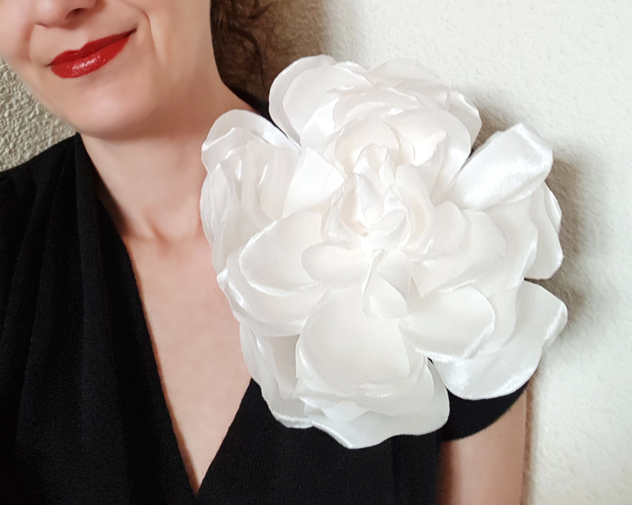 Large Flower Brooch, Oversized Flower Pin, Silk Flower Brooch, Bridal  Flowers, Wedding Flower, Bridal Brooches, Large Silk Flower 