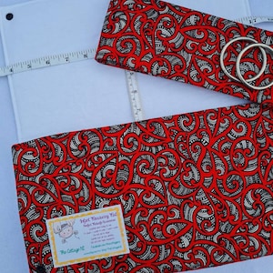 Hebammen-Maßmatte und Wiegegurt-Set für Säuglinge – *Te Koripi Wae O Maui – Rot* XL