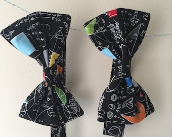 Wiskundevlinderdas, wiskundeprint, wiskundecadeau, wiskundeaccessoires, trouwoutfit, huwelijksaccessoires, cadeau leraar, stropdassen vader en zoon, stropdas voor geek