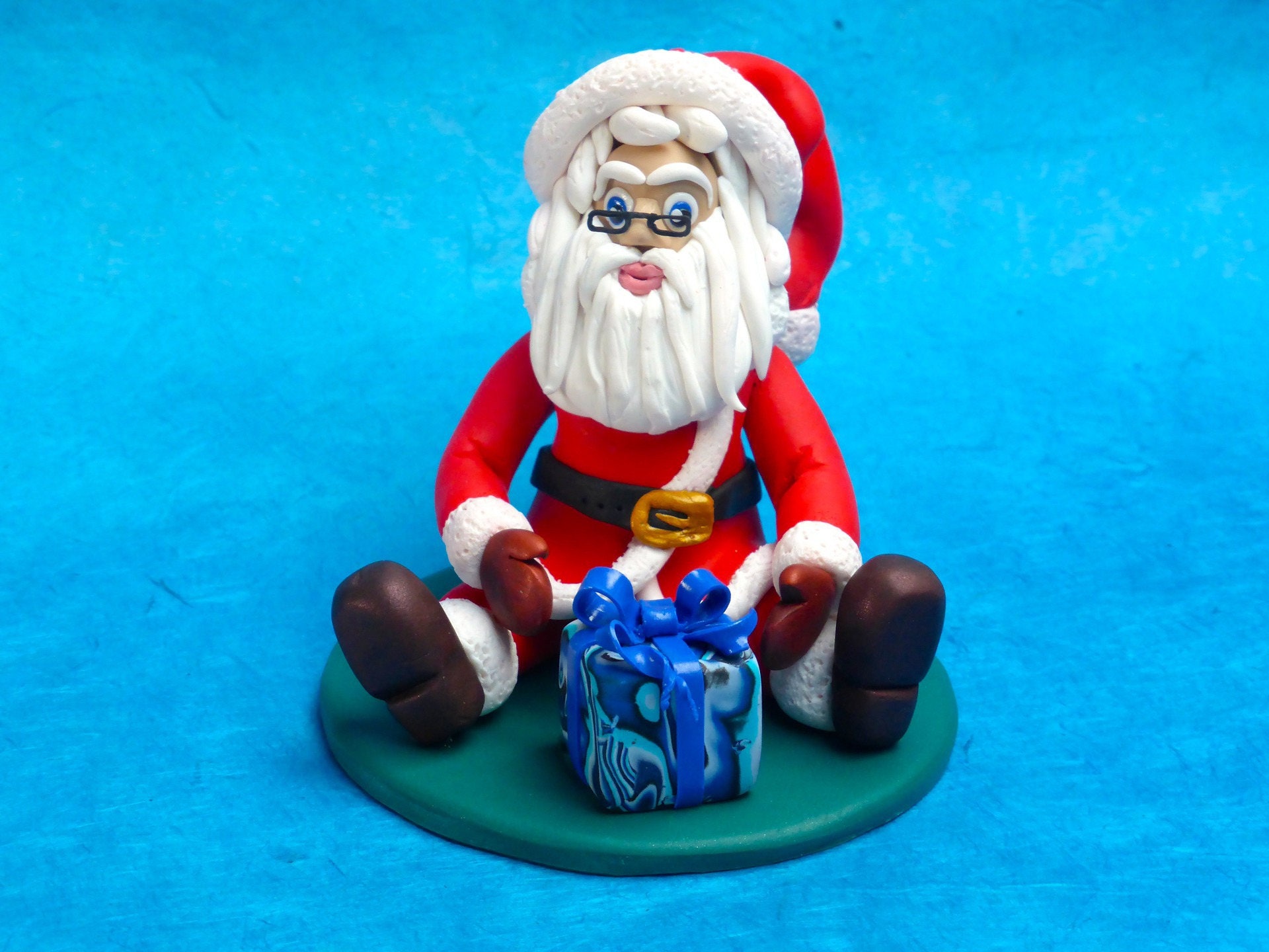 Figurine en Pâte Polymère Petit Père Noël