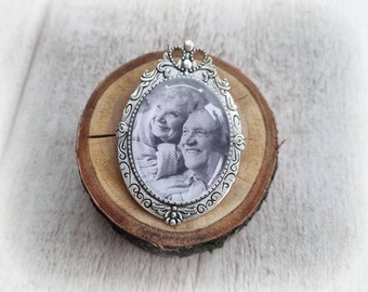 Memorial groom pendant commemorative pendant brooch with pin 30 x 40 mm photo / text of your choice different variants