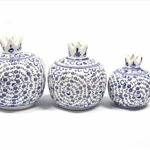 ceramic Pomegranate Set 3 Pcs , Pomegranate estuary pattern, purely handcrafted product.