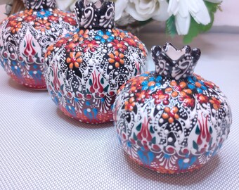 Turkish Ceramic Pomegranate Set – Handcrafted 3‑Piece Décor
