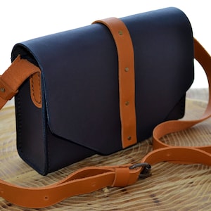 Leather Saddle Bag - Classic Saddle Bag - Crossbody Saddle Bag - Summer Bag - Leather Shoulder Bag - Handmade Women&#39;s Bag