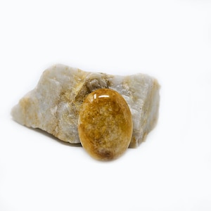Piedra de palma de jade amarillo / Piedra de preocupación