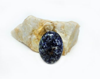 Blue Spot Jasper Palm Stone / Pierre d’inquiétude