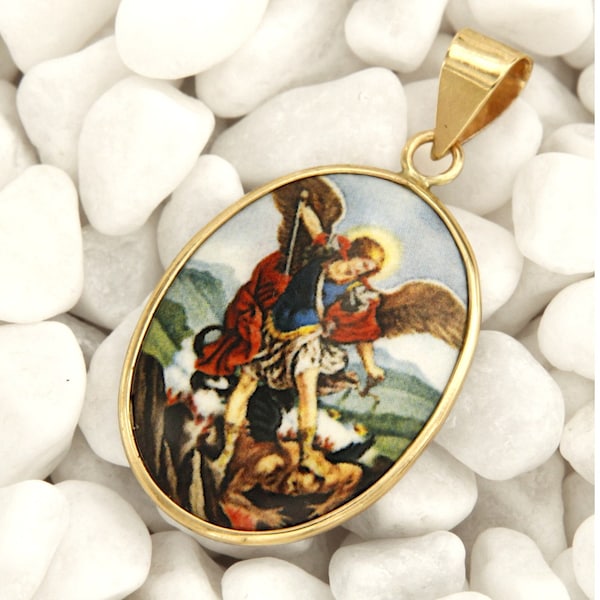 Pendentif en Or Juane 14 Carats Saint Michel Archange, Medaille Religieux en Or, Bijoux Italiens, Pendentif en Or et Porcelaine